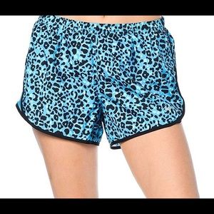 Nike Women's Modern Embossed Tempo Short -XS